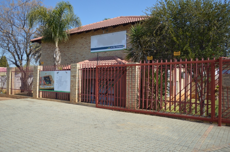 Commercial Property for Sale in Wilkoppies North West